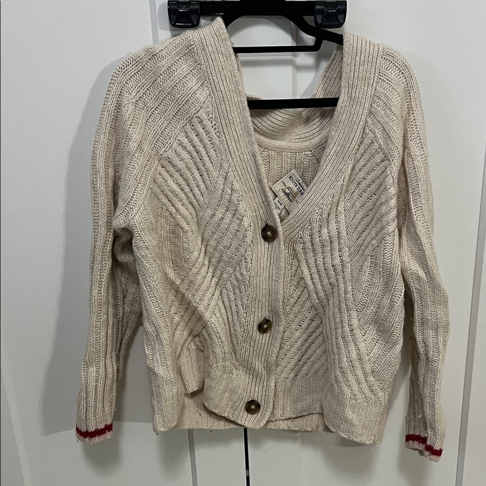 Women's Cream Cable Knit Sweater
